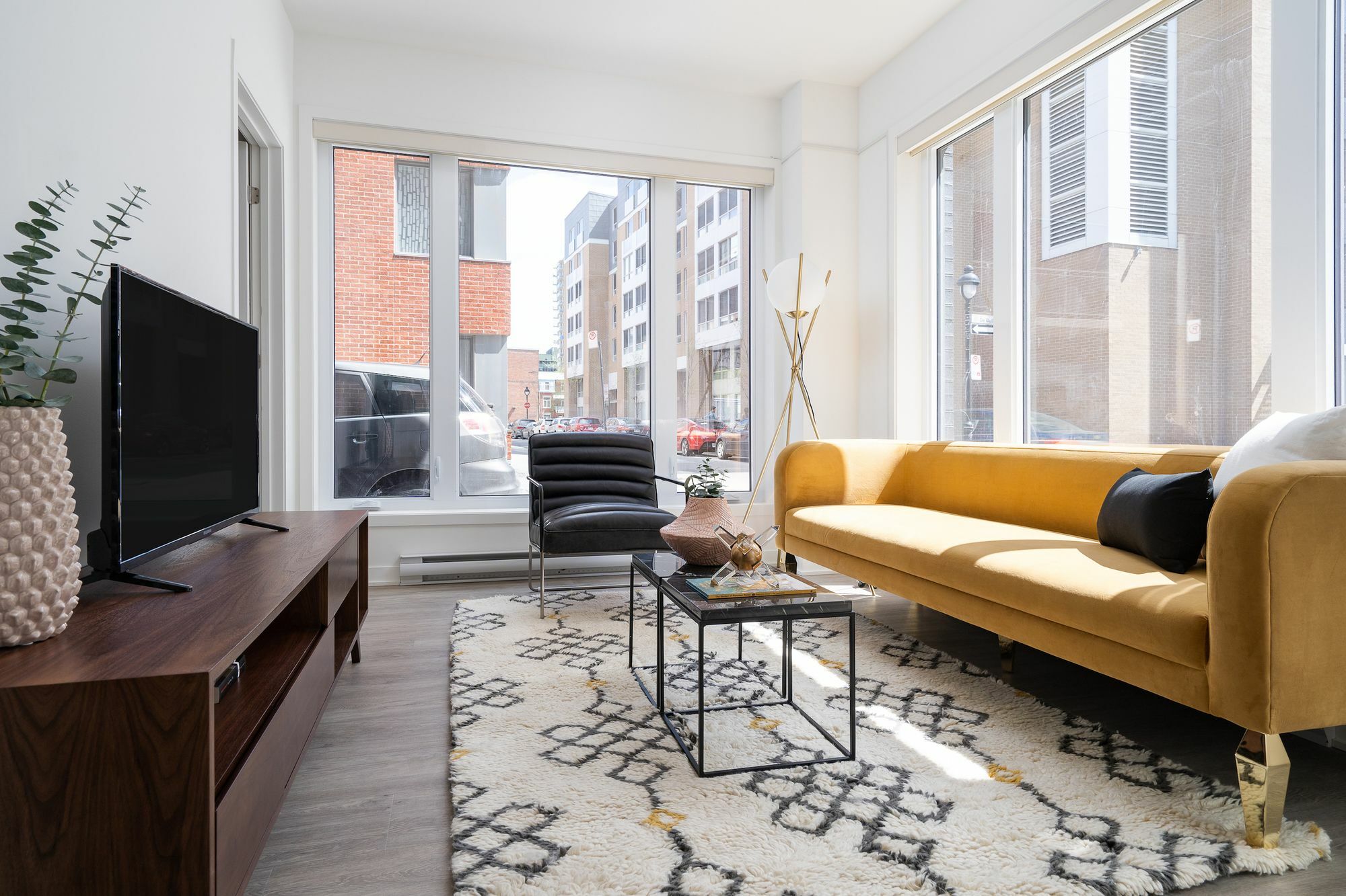 Colorful 1Br In Quartier Des Spectacles By Sonder Apartment Montreal Ngoại thất bức ảnh